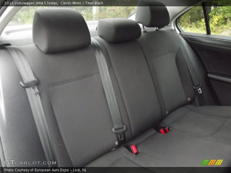 Candy White / Titan Black 2013 Volkswagen Jetta S Sedan