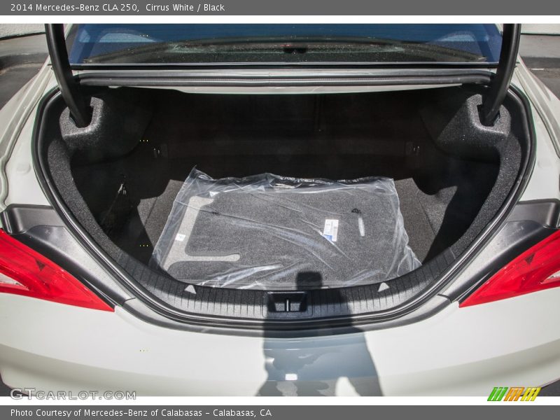 Cirrus White / Black 2014 Mercedes-Benz CLA 250