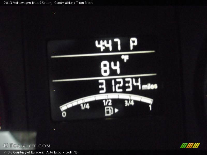 Candy White / Titan Black 2013 Volkswagen Jetta S Sedan