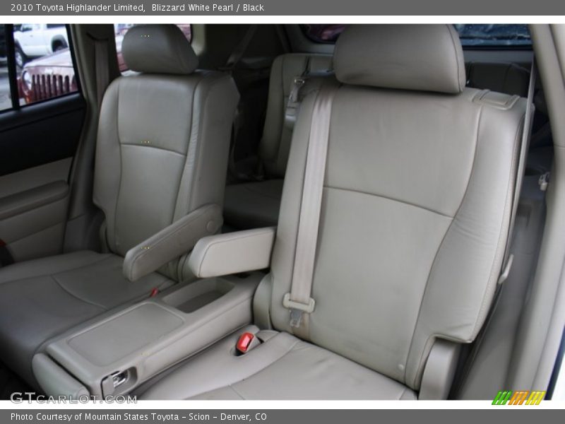 Blizzard White Pearl / Black 2010 Toyota Highlander Limited