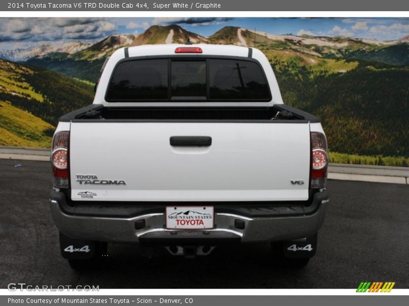 Super White / Graphite 2014 Toyota Tacoma V6 TRD Double Cab 4x4