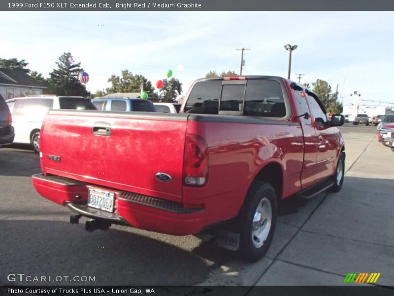 Bright Red / Medium Graphite 1999 Ford F150 XLT Extended Cab