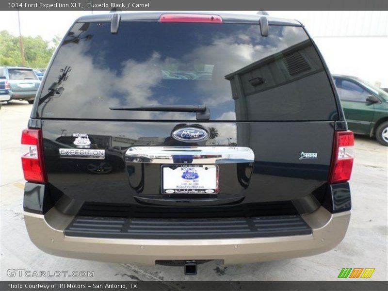 Tuxedo Black / Camel 2014 Ford Expedition XLT