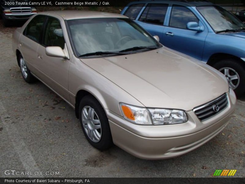 Cashmere Beige Metallic / Oak 2000 Toyota Camry LE V6