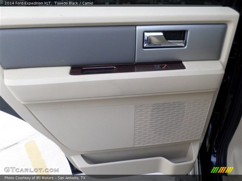 Tuxedo Black / Camel 2014 Ford Expedition XLT