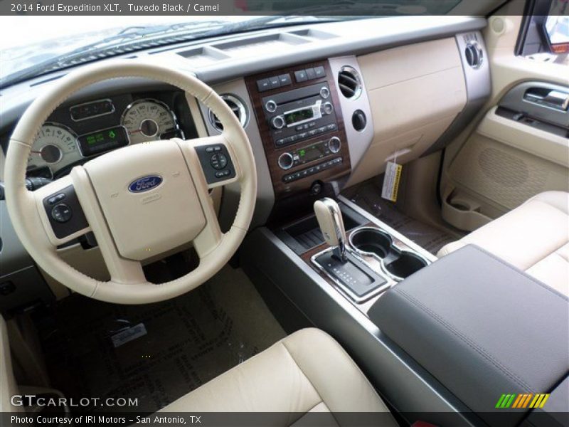 Tuxedo Black / Camel 2014 Ford Expedition XLT