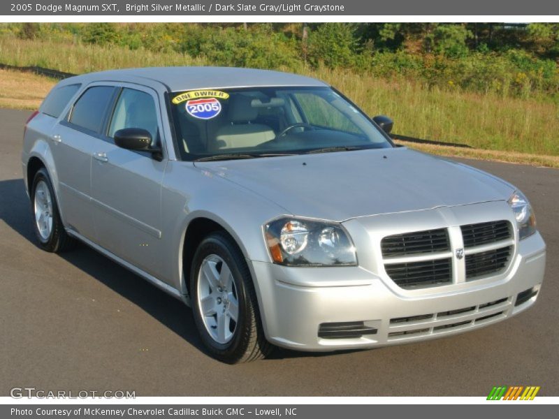 Bright Silver Metallic / Dark Slate Gray/Light Graystone 2005 Dodge Magnum SXT