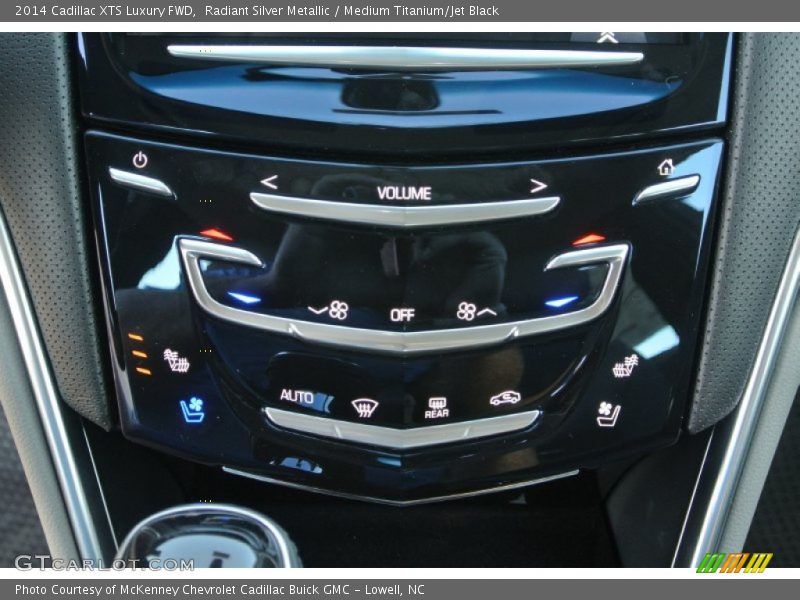 Radiant Silver Metallic / Medium Titanium/Jet Black 2014 Cadillac XTS Luxury FWD