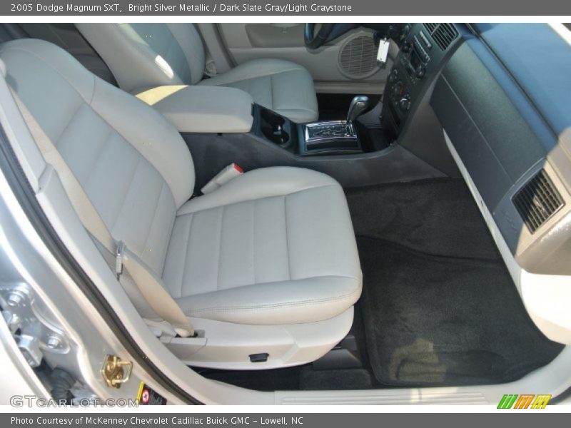 Bright Silver Metallic / Dark Slate Gray/Light Graystone 2005 Dodge Magnum SXT