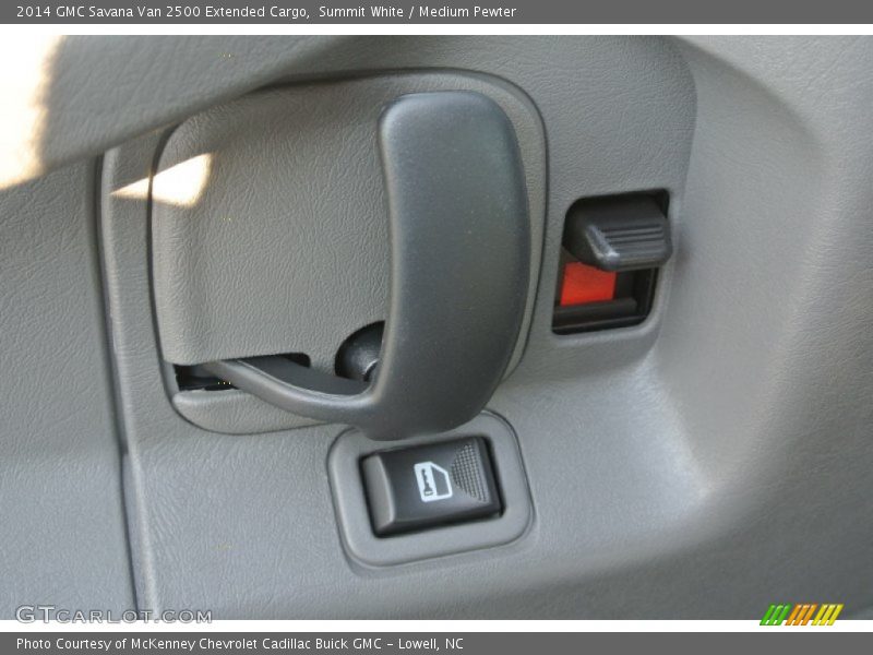Summit White / Medium Pewter 2014 GMC Savana Van 2500 Extended Cargo