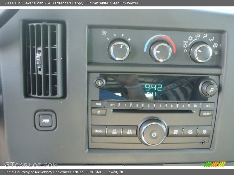 Summit White / Medium Pewter 2014 GMC Savana Van 2500 Extended Cargo