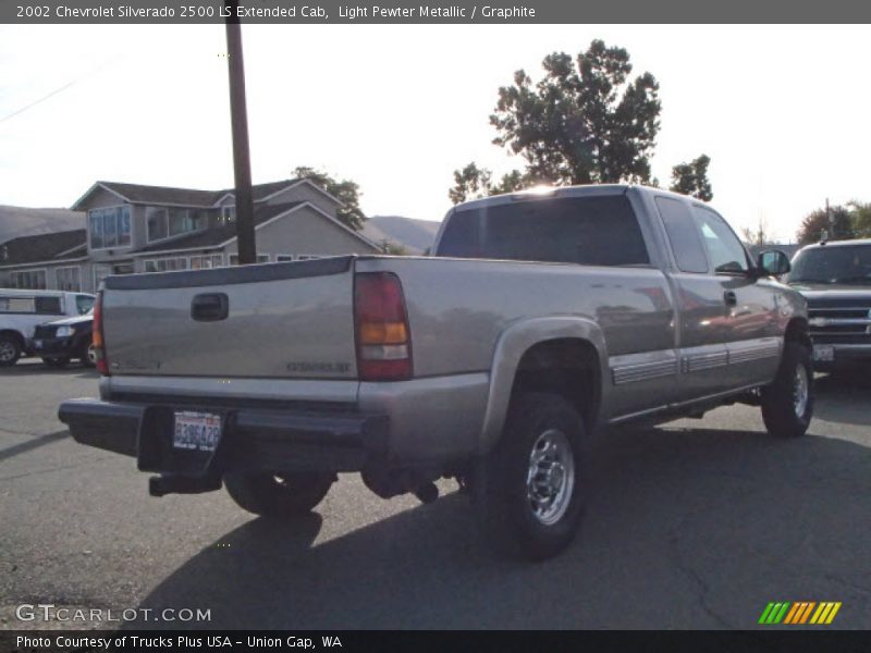 Light Pewter Metallic / Graphite 2002 Chevrolet Silverado 2500 LS Extended Cab