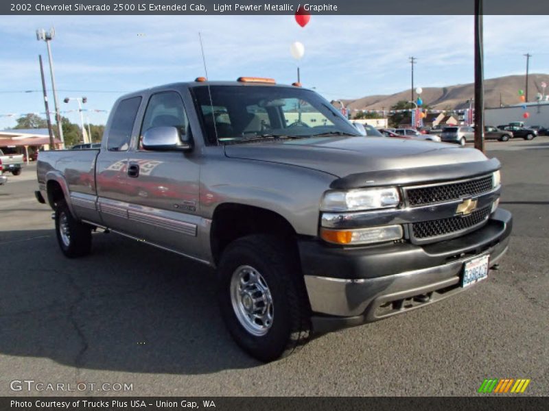 Light Pewter Metallic / Graphite 2002 Chevrolet Silverado 2500 LS Extended Cab