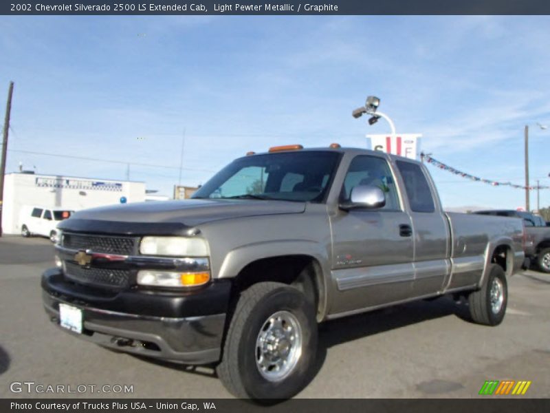 Light Pewter Metallic / Graphite 2002 Chevrolet Silverado 2500 LS Extended Cab