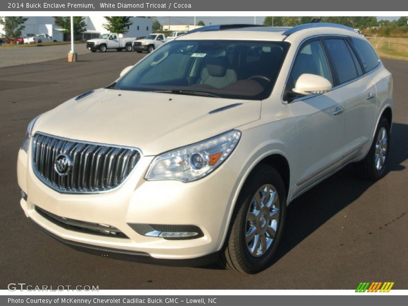 Front 3/4 View of 2014 Enclave Premium