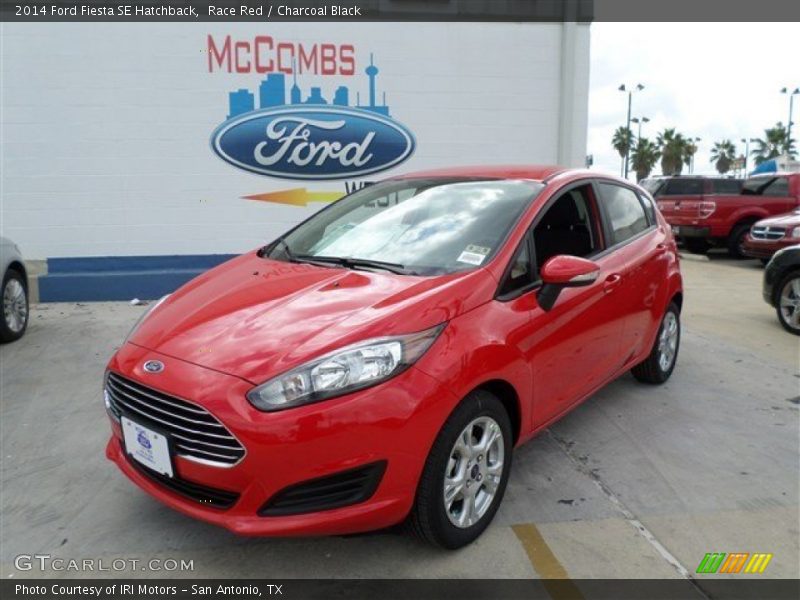 Race Red / Charcoal Black 2014 Ford Fiesta SE Hatchback