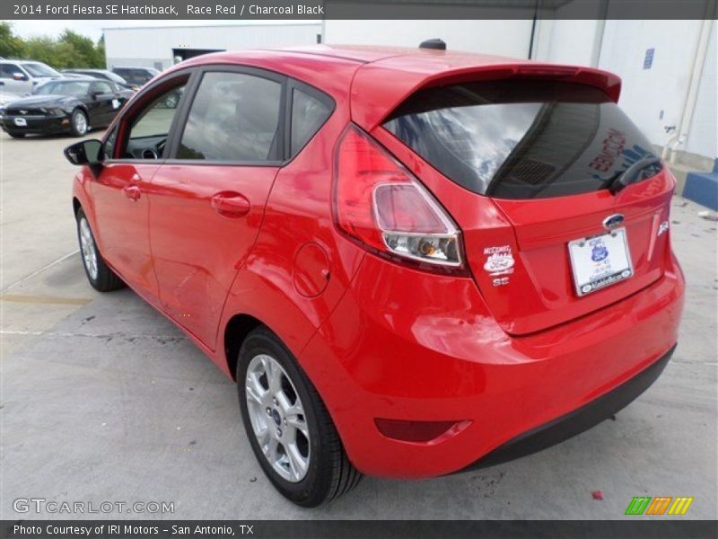 Race Red / Charcoal Black 2014 Ford Fiesta SE Hatchback