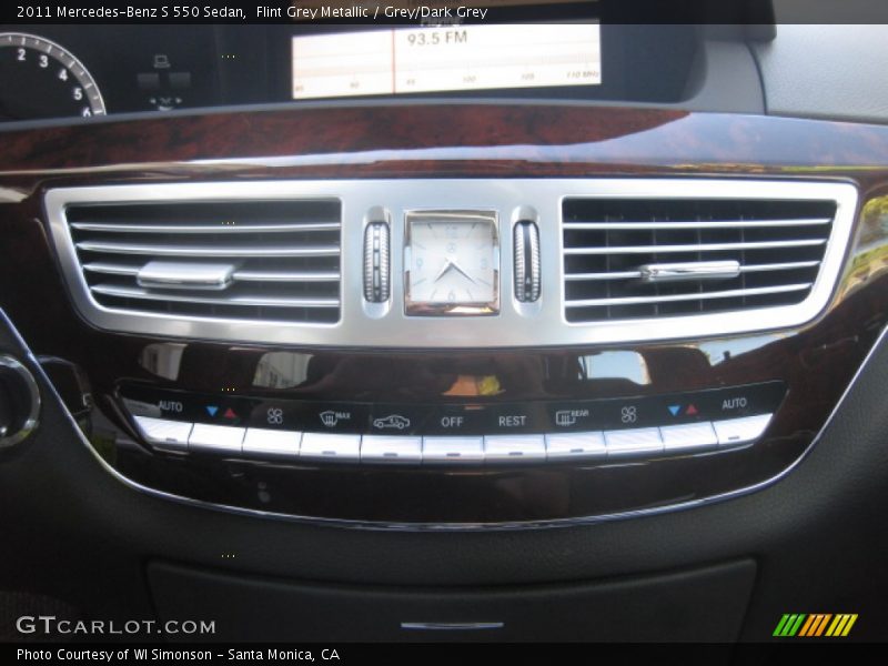 Flint Grey Metallic / Grey/Dark Grey 2011 Mercedes-Benz S 550 Sedan