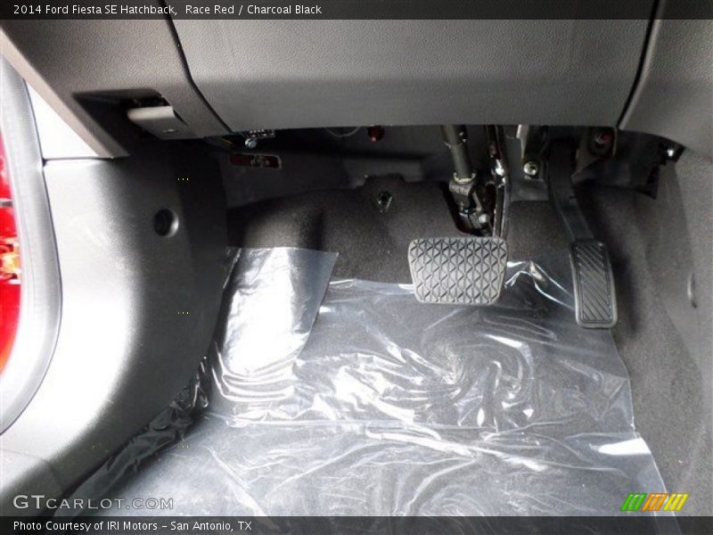 Race Red / Charcoal Black 2014 Ford Fiesta SE Hatchback