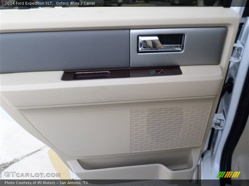 Oxford White / Camel 2014 Ford Expedition XLT