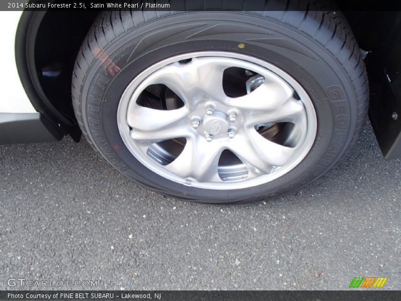 Satin White Pearl / Platinum 2014 Subaru Forester 2.5i