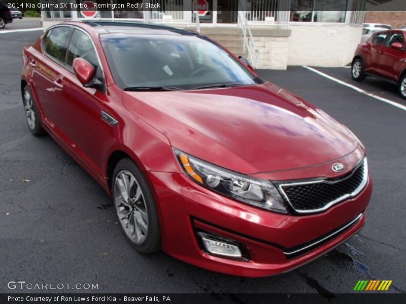 Front 3/4 View of 2014 Optima SX Turbo