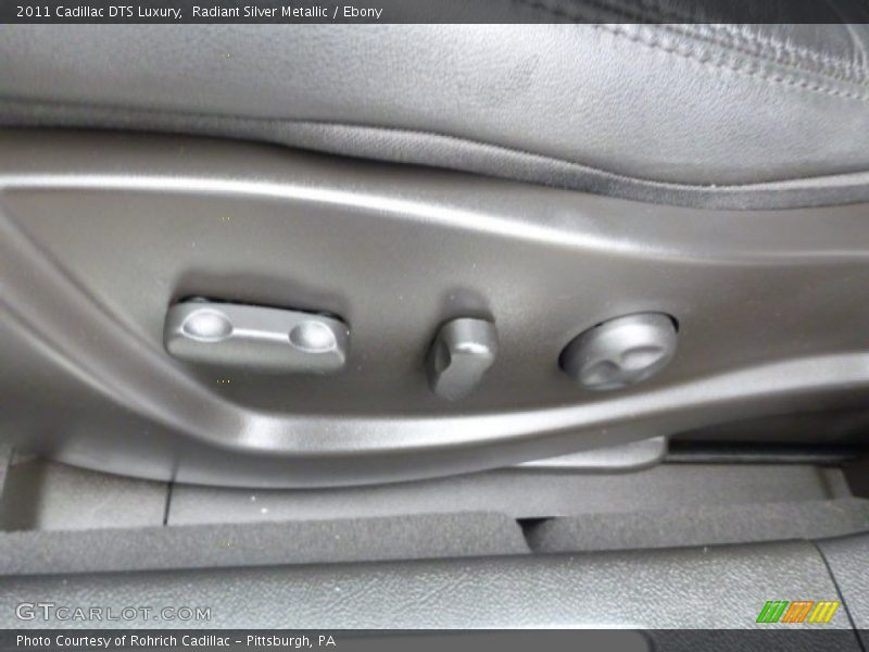 Radiant Silver Metallic / Ebony 2011 Cadillac DTS Luxury