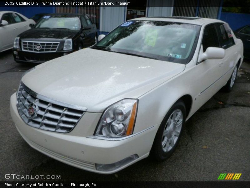 White Diamond Tricoat / Titanium/Dark Titanium 2009 Cadillac DTS