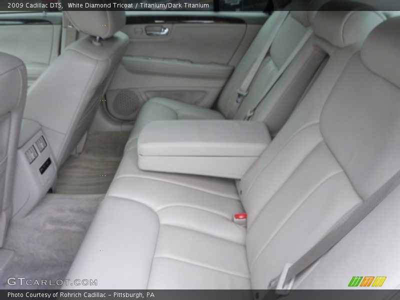 White Diamond Tricoat / Titanium/Dark Titanium 2009 Cadillac DTS