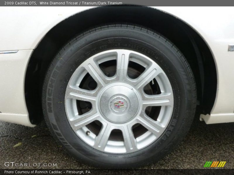 White Diamond Tricoat / Titanium/Dark Titanium 2009 Cadillac DTS