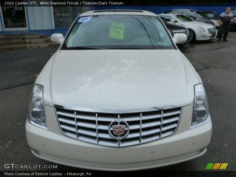 White Diamond Tricoat / Titanium/Dark Titanium 2009 Cadillac DTS