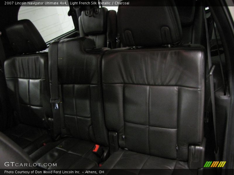 Light French Silk Metallic / Charcoal 2007 Lincoln Navigator Ultimate 4x4