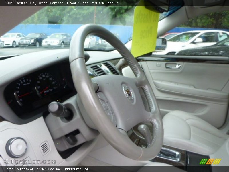 White Diamond Tricoat / Titanium/Dark Titanium 2009 Cadillac DTS