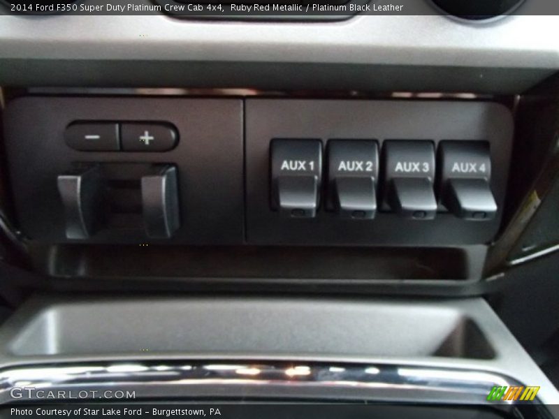 Controls of 2014 F350 Super Duty Platinum Crew Cab 4x4