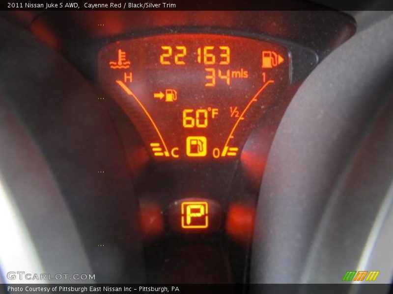Cayenne Red / Black/Silver Trim 2011 Nissan Juke S AWD