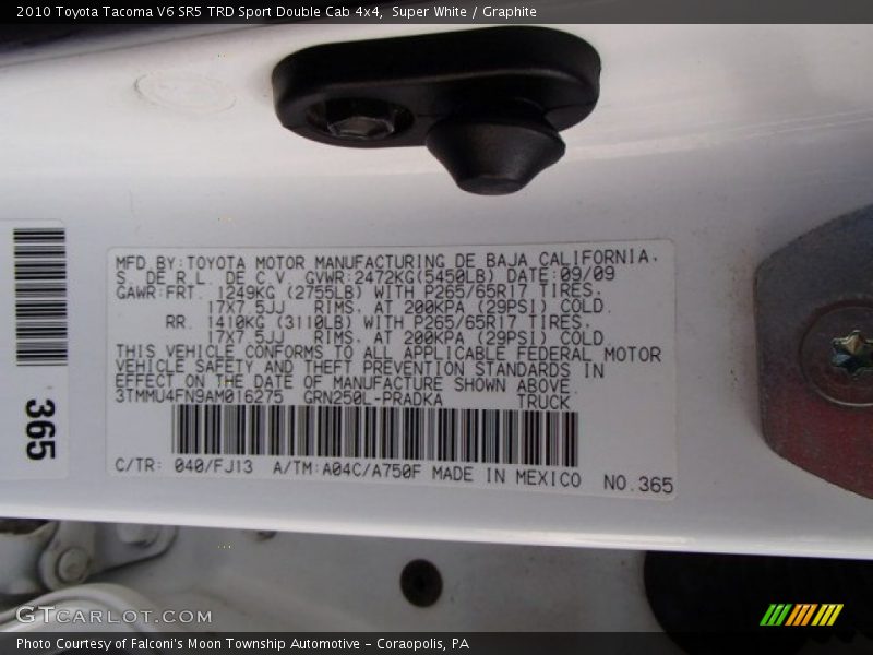 Super White / Graphite 2010 Toyota Tacoma V6 SR5 TRD Sport Double Cab 4x4