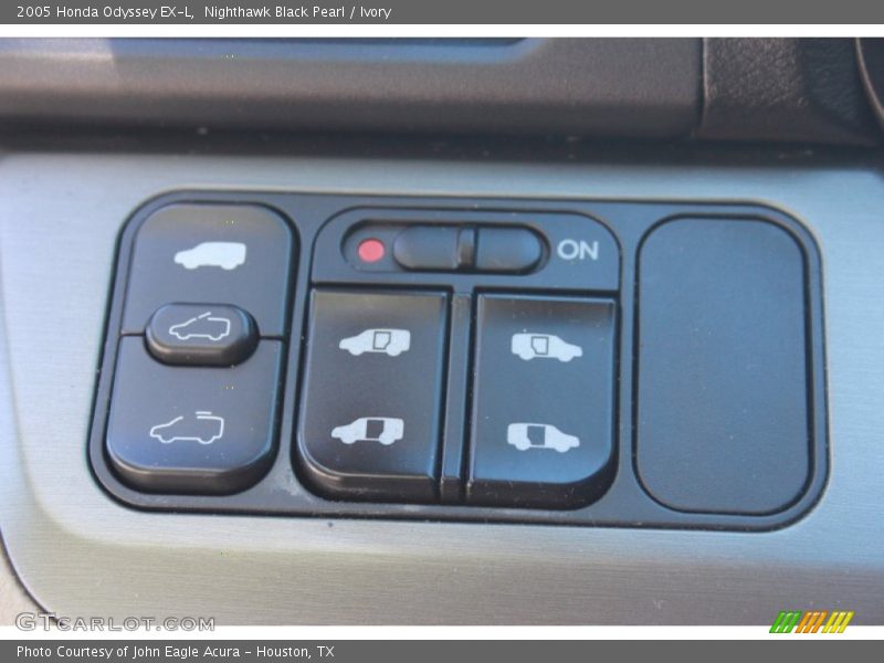 Nighthawk Black Pearl / Ivory 2005 Honda Odyssey EX-L
