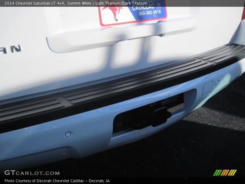 Summit White / Light Titanium/Dark Titanium 2014 Chevrolet Suburban LT 4x4