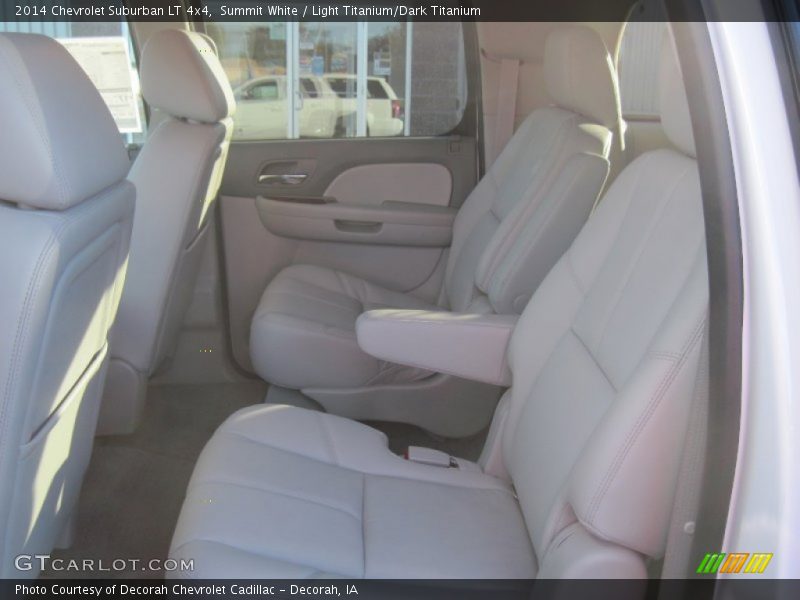 Summit White / Light Titanium/Dark Titanium 2014 Chevrolet Suburban LT 4x4