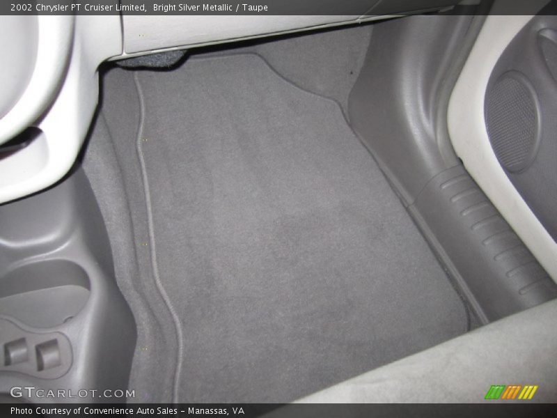 Bright Silver Metallic / Taupe 2002 Chrysler PT Cruiser Limited