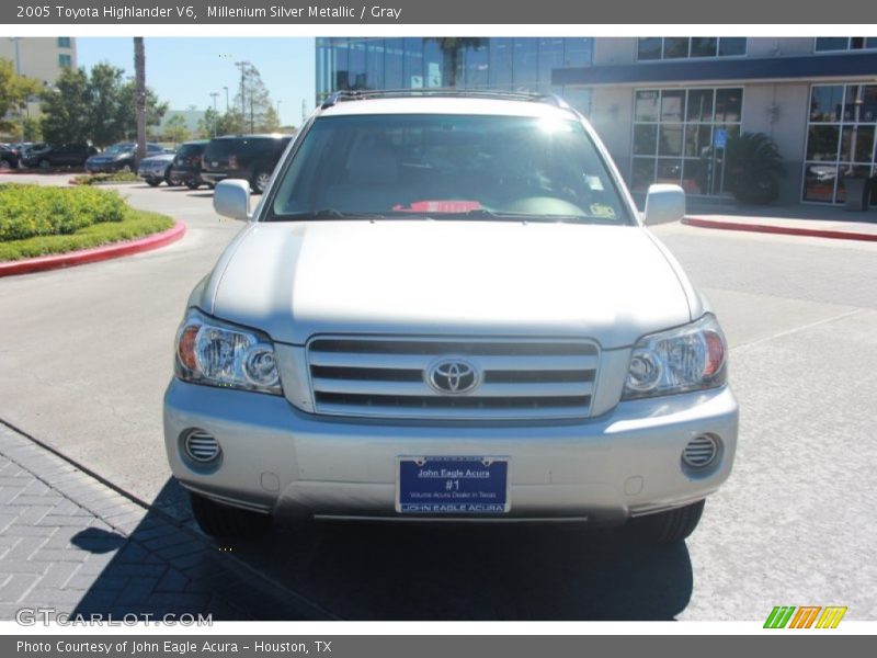Millenium Silver Metallic / Gray 2005 Toyota Highlander V6
