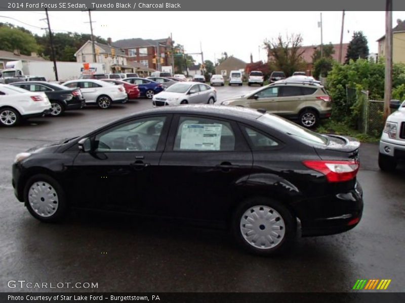 Tuxedo Black / Charcoal Black 2014 Ford Focus SE Sedan