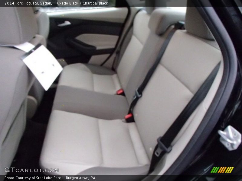 Tuxedo Black / Charcoal Black 2014 Ford Focus SE Sedan