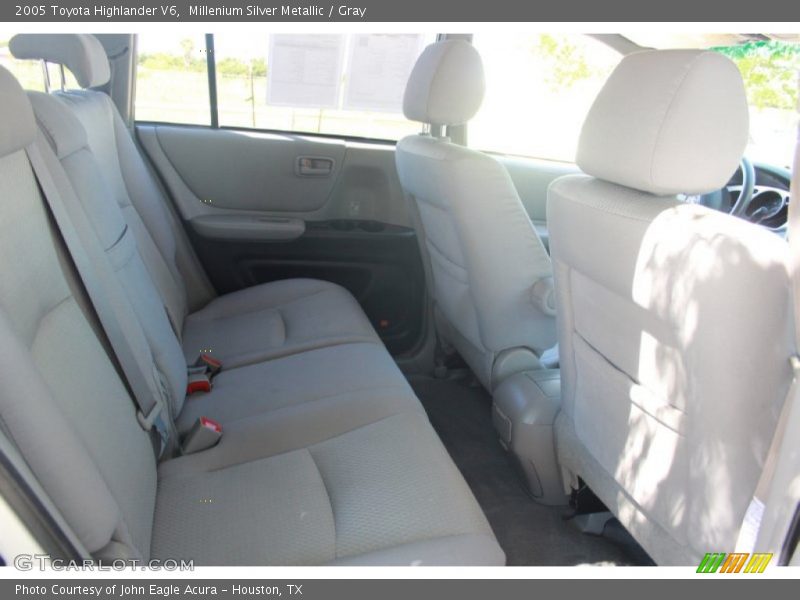 Millenium Silver Metallic / Gray 2005 Toyota Highlander V6