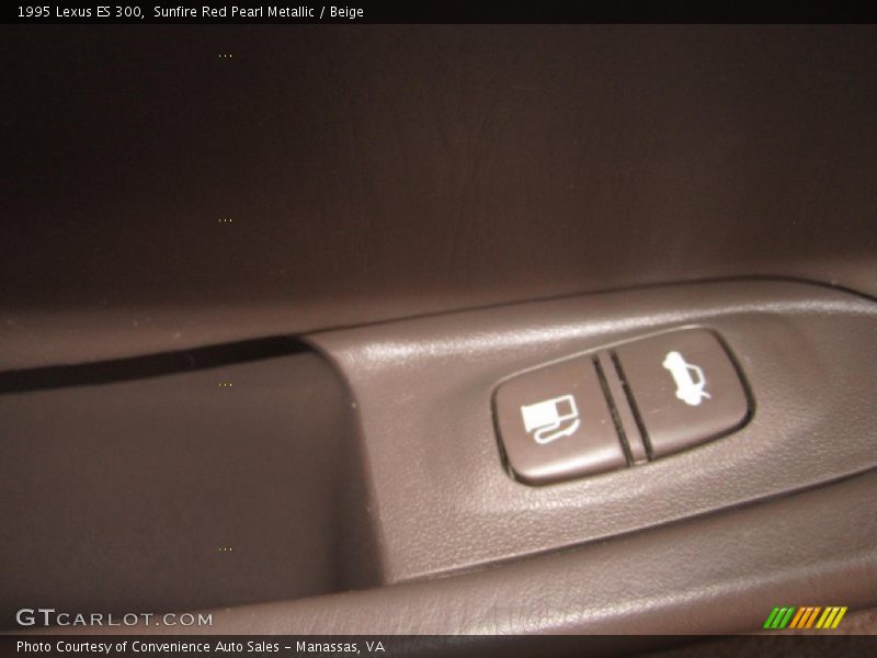 Sunfire Red Pearl Metallic / Beige 1995 Lexus ES 300