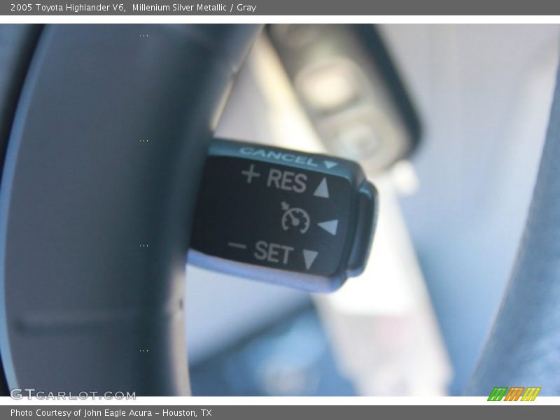Millenium Silver Metallic / Gray 2005 Toyota Highlander V6