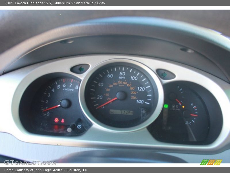 Millenium Silver Metallic / Gray 2005 Toyota Highlander V6