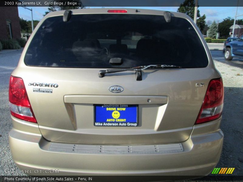 Gold Beige / Beige 2003 Kia Sorento LX