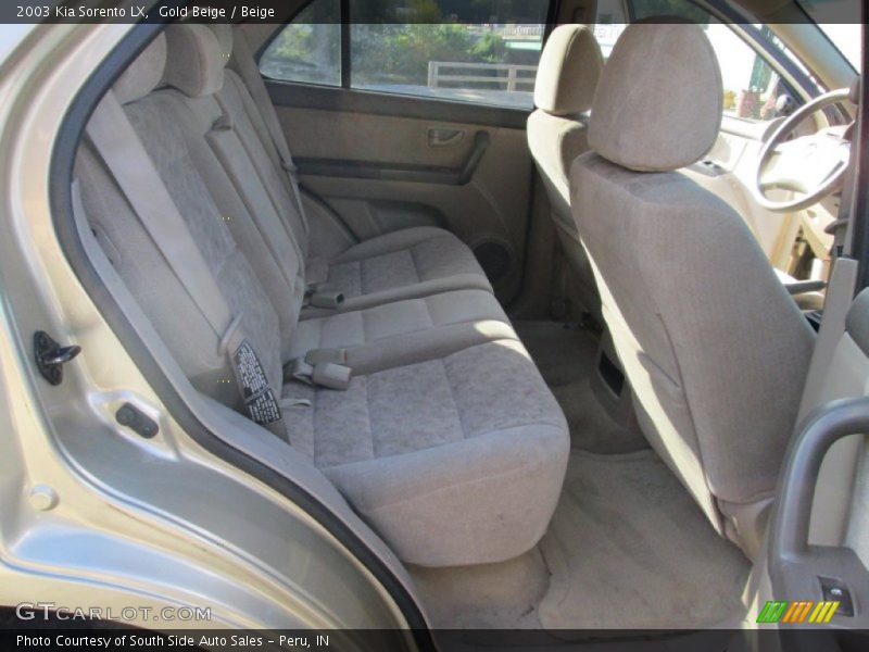 Gold Beige / Beige 2003 Kia Sorento LX