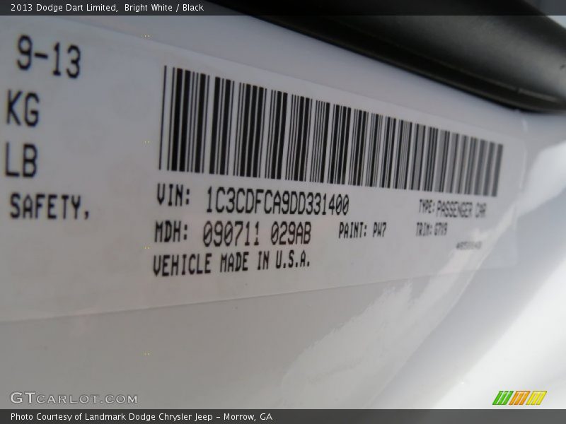 Bright White / Black 2013 Dodge Dart Limited